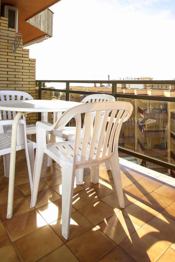 Apartamentos Bahia Dorada Y Iris Salou Kültér fotó