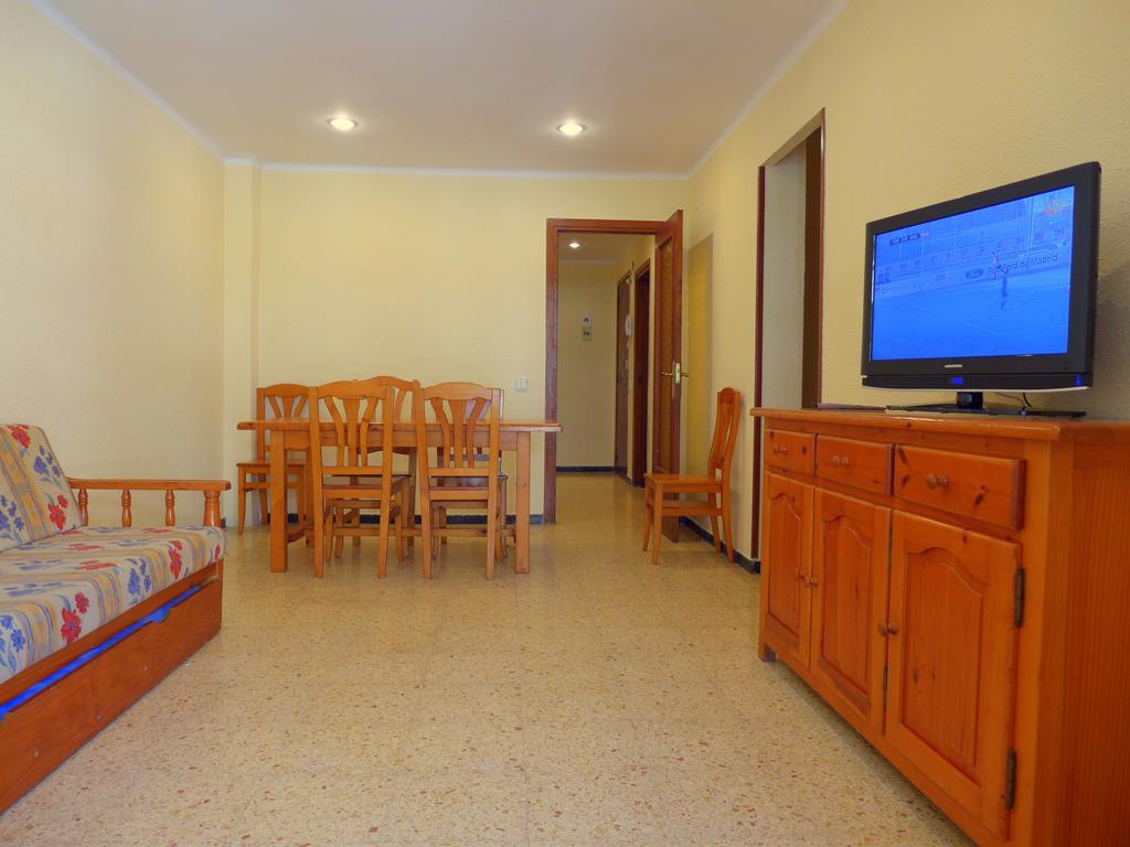 Apartamentos Bahia Dorada Y Iris Salou Kültér fotó