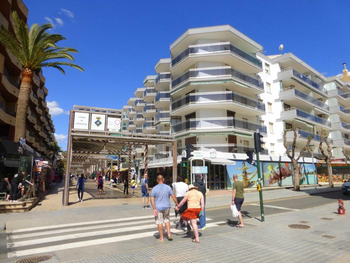 Apartamentos Bahia Dorada Y Iris Salou Kültér fotó