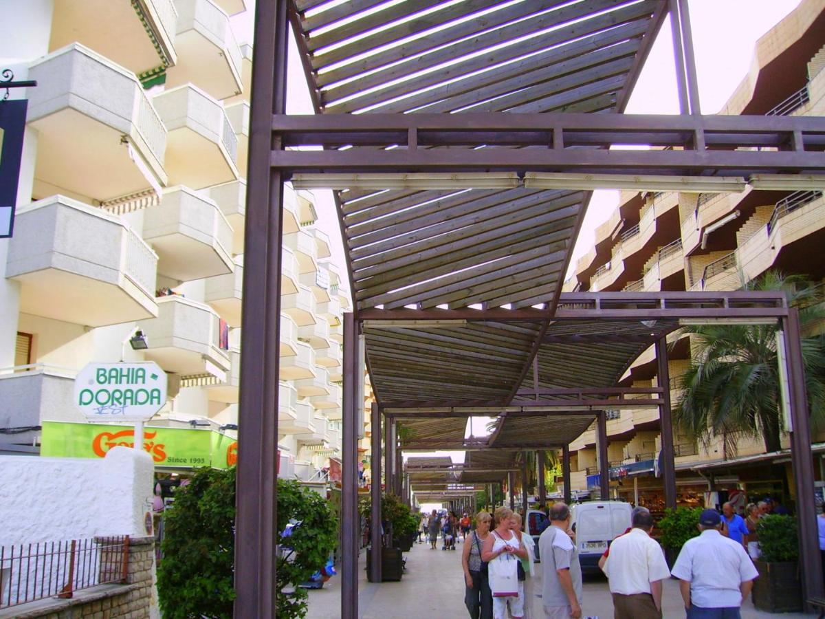 Apartamentos Bahia Dorada Y Iris Salou Kültér fotó